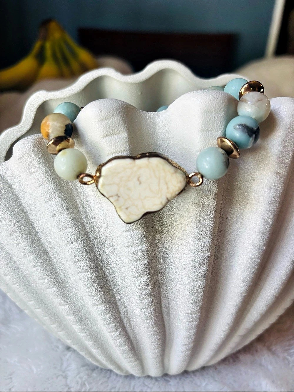 Beaded Charm Bracelet Blue & White